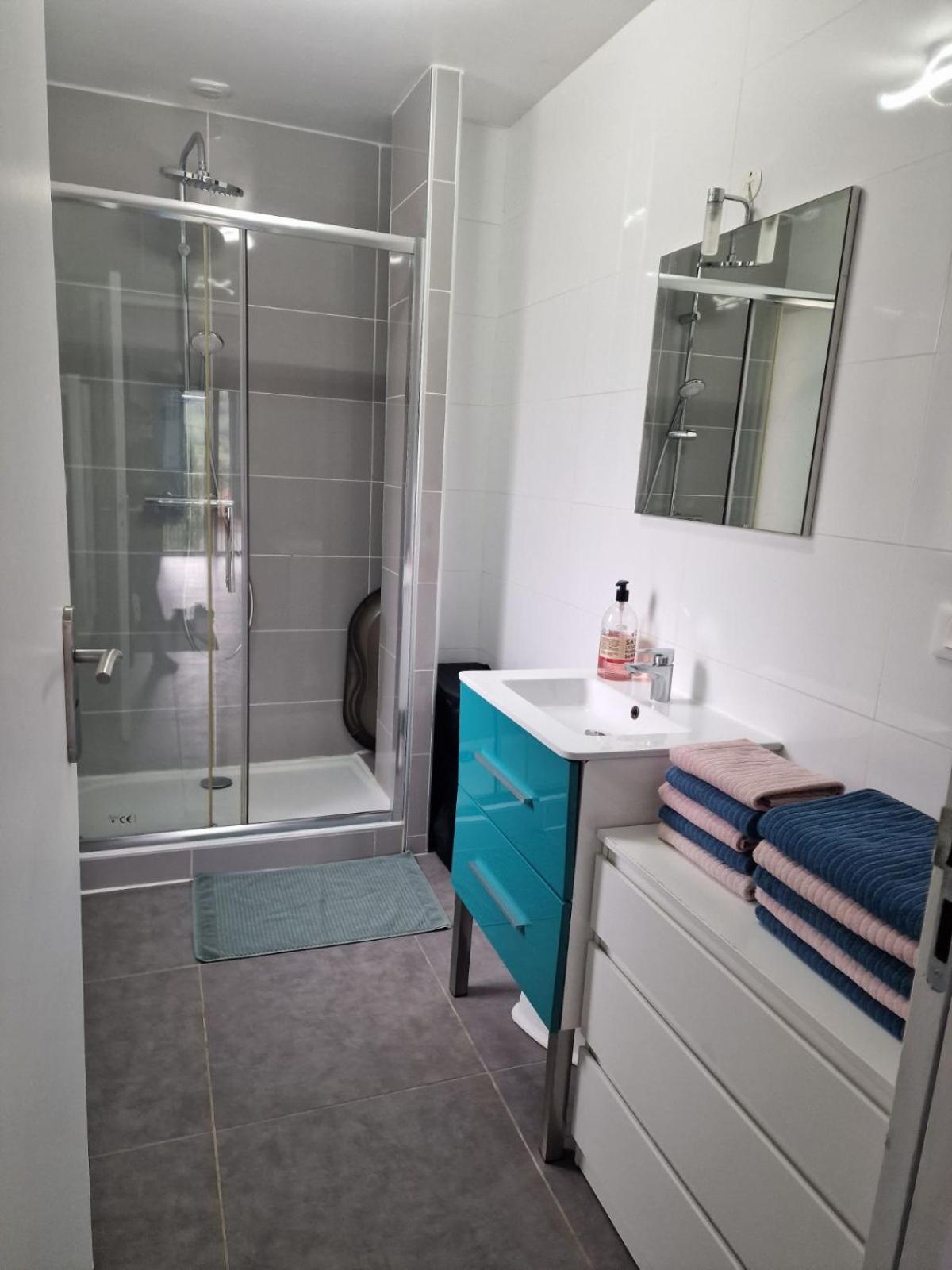 Appartement Rez De Jardin Saint-Martin-d'Uriage Экстерьер фото